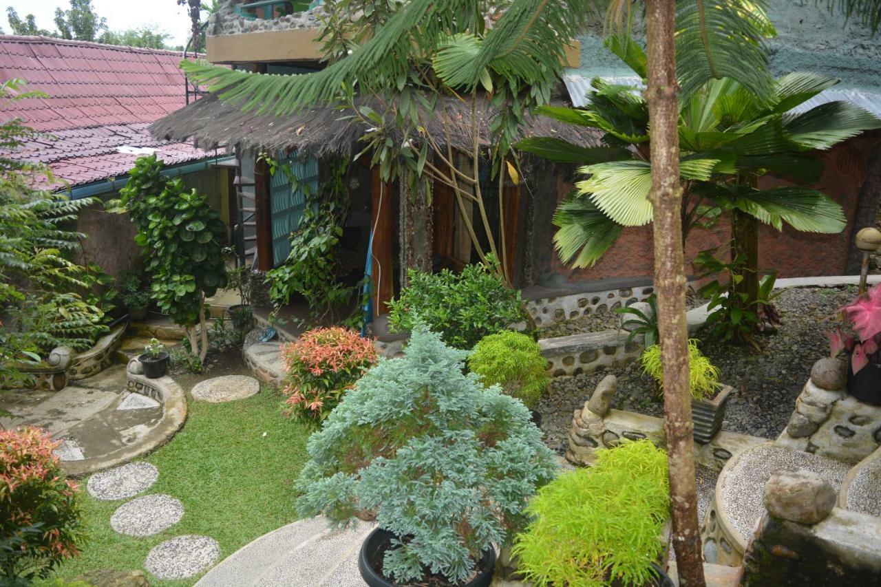 Junia Guesthouse Bukit Lawang Eksteriør billede